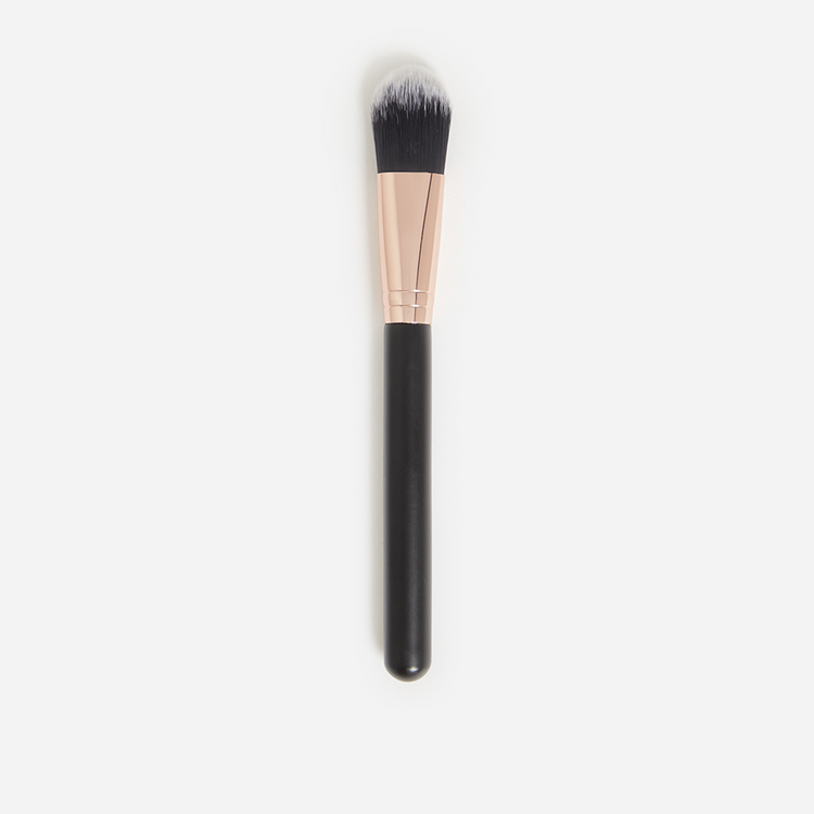 Foschini All Woman Foundation Brush