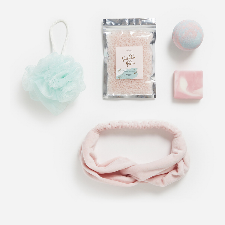 Foschini All Woman Bath & Body Gift Set