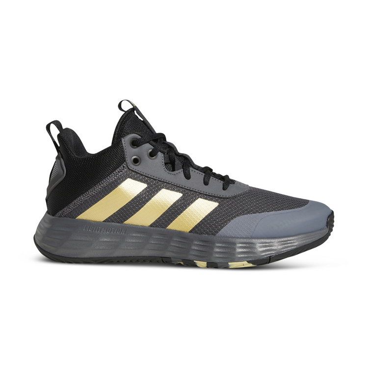 adidas men's daily 2.0 basketball shoes